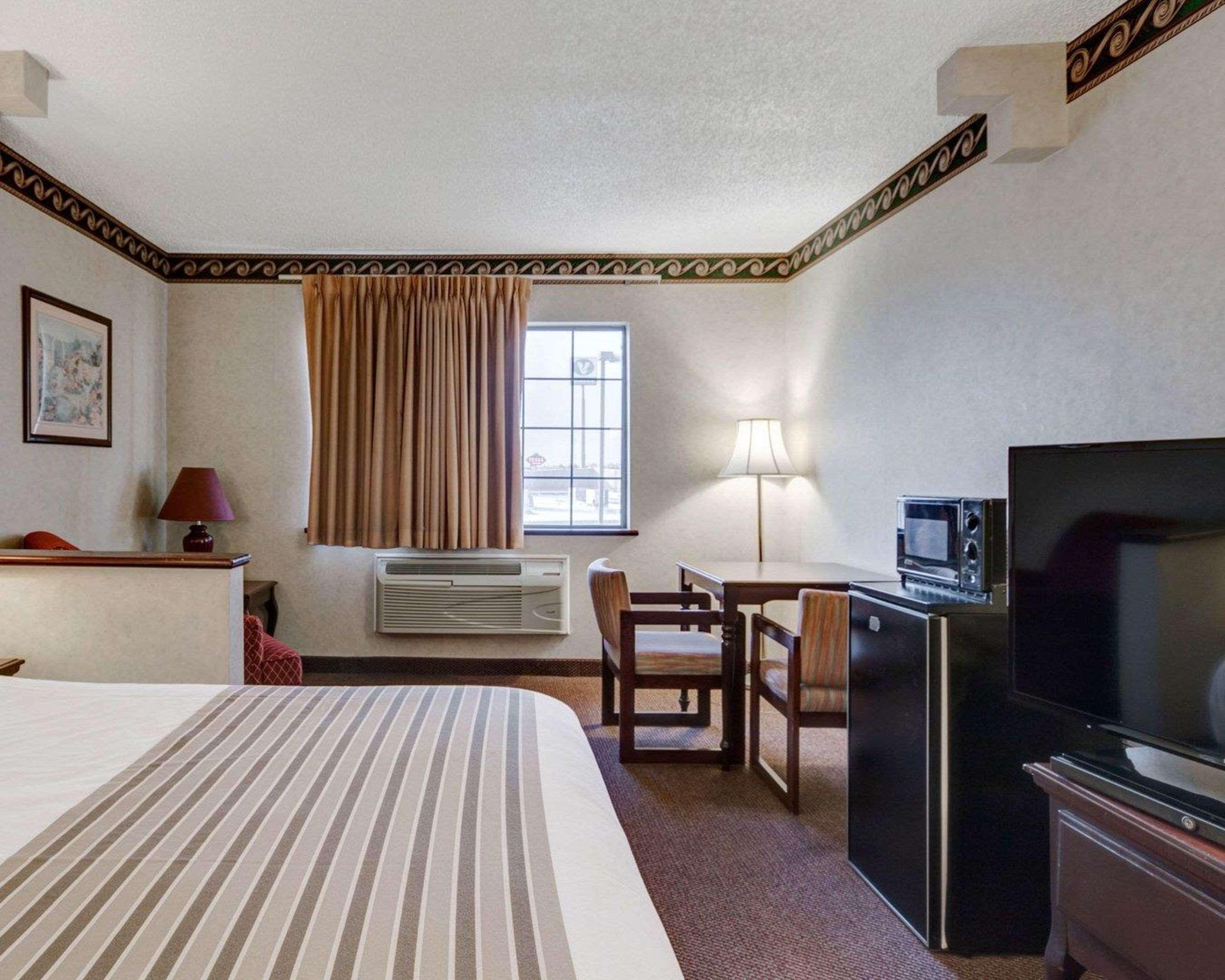Econo Lodge Inn & Suites เอลปาโซ ภายนอก รูปภาพ
